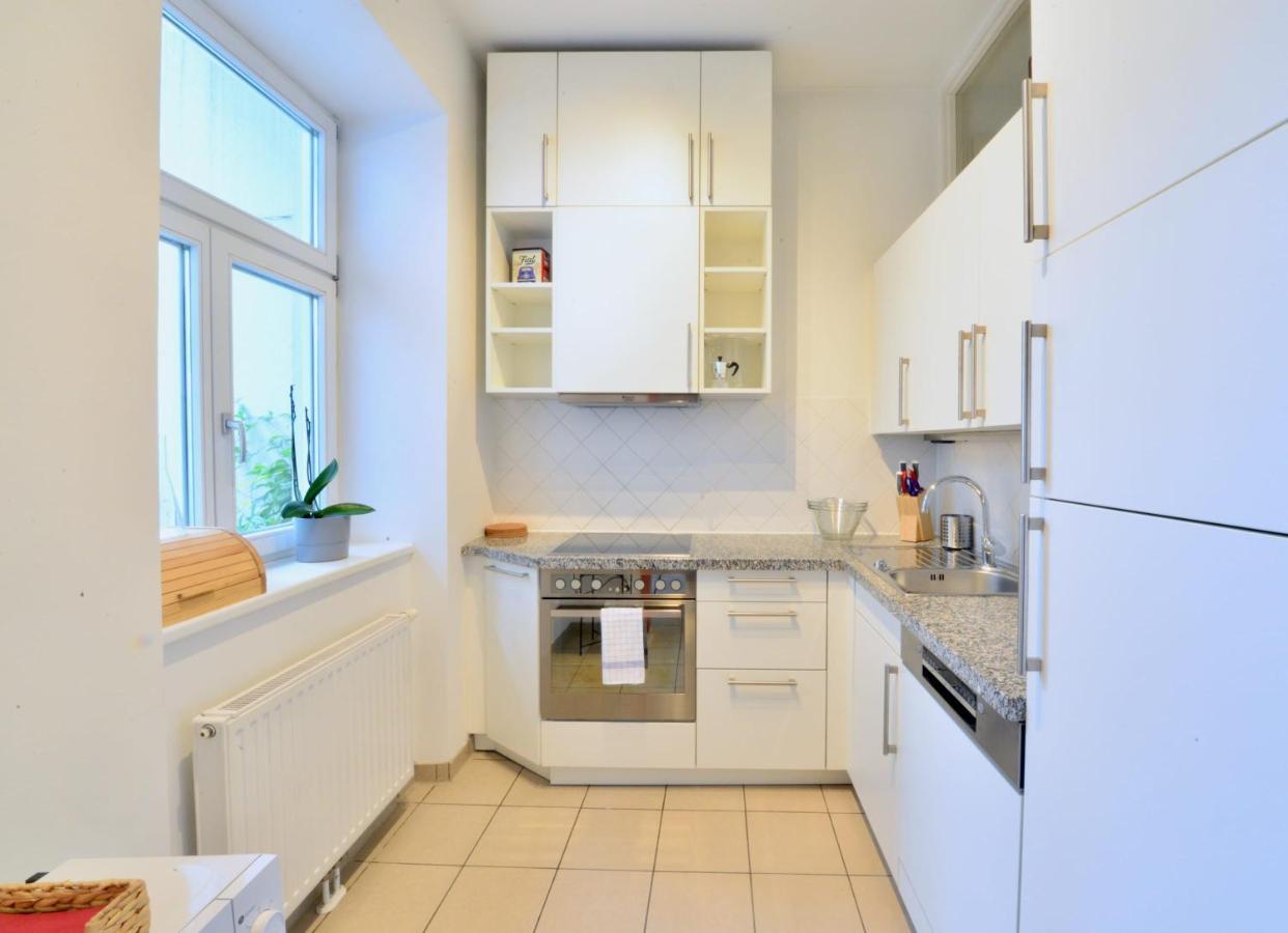Beautiful Flat Next To Karlskirche Viyana Dış mekan fotoğraf