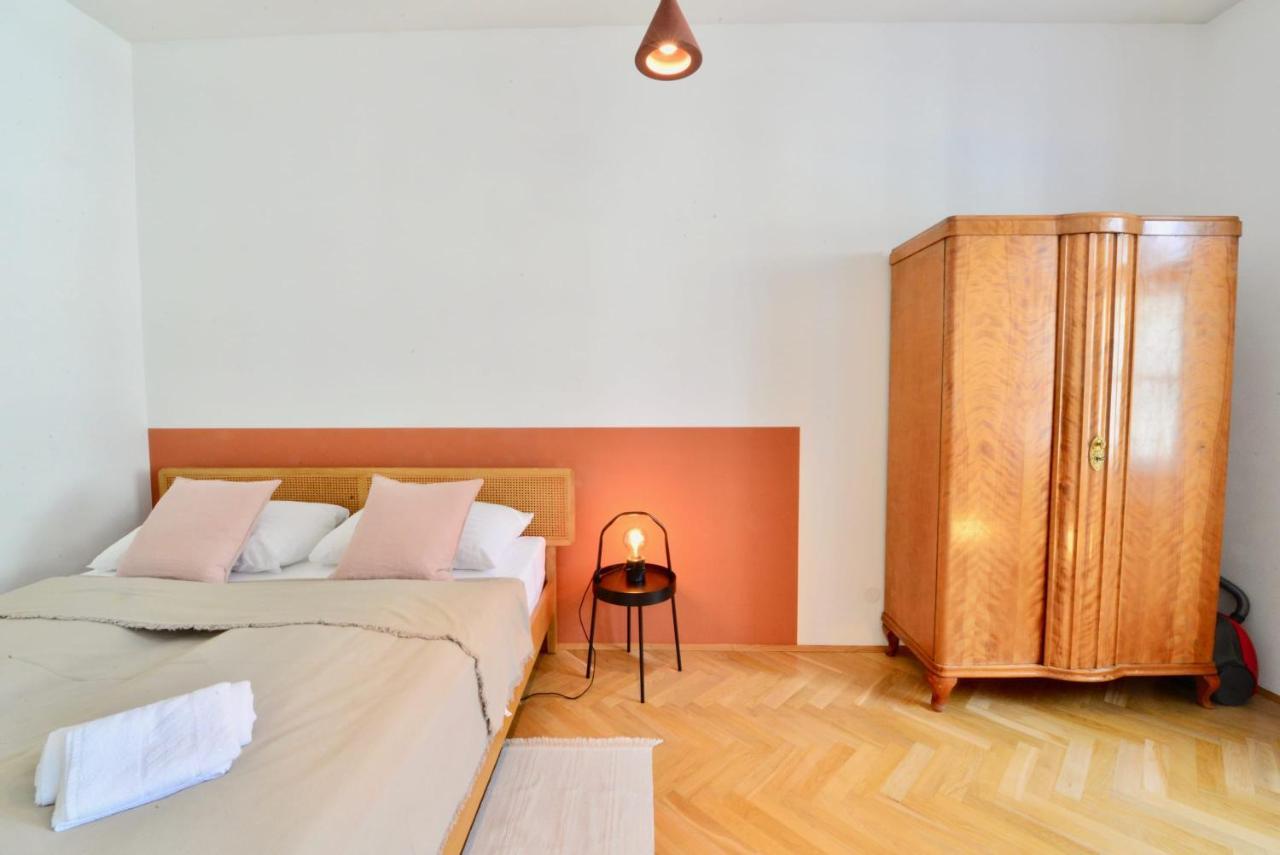 Beautiful Flat Next To Karlskirche Viyana Dış mekan fotoğraf