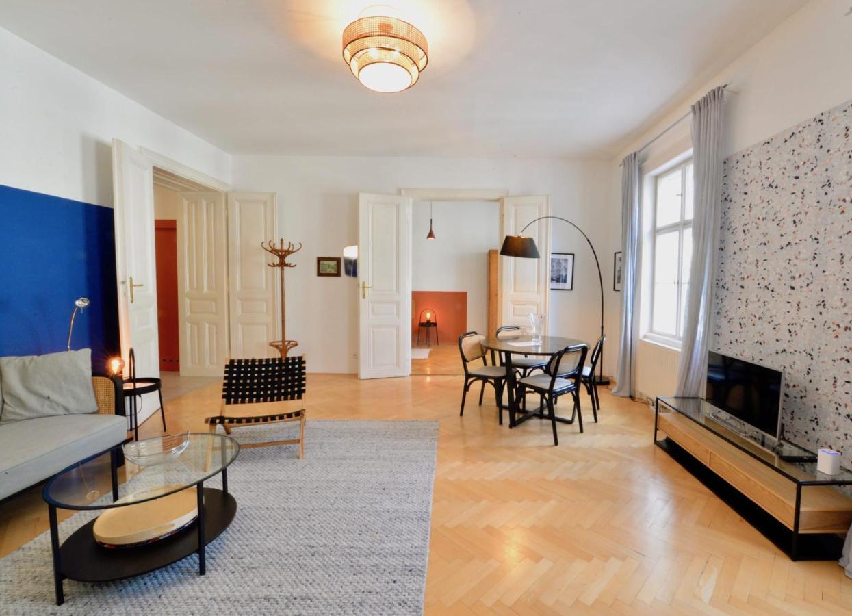 Beautiful Flat Next To Karlskirche Viyana Dış mekan fotoğraf